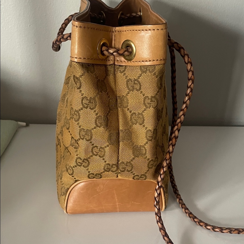 100% authentic great condition Gucci Brown Monogram Canvas Bag with Leather Trim - Picture 8 of 15